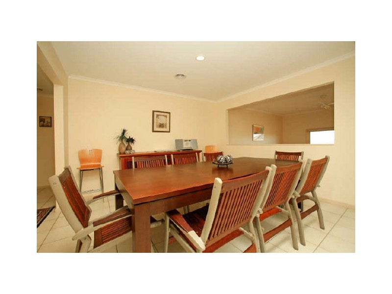 4 Sturrock Place, Gordon ACT 2906