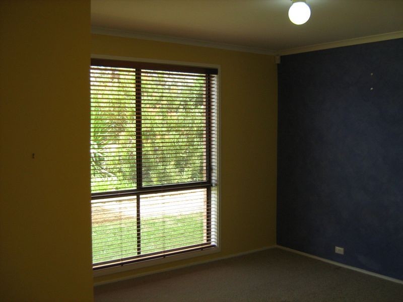 11 Benson Crescent, Calwell ACT 2905
