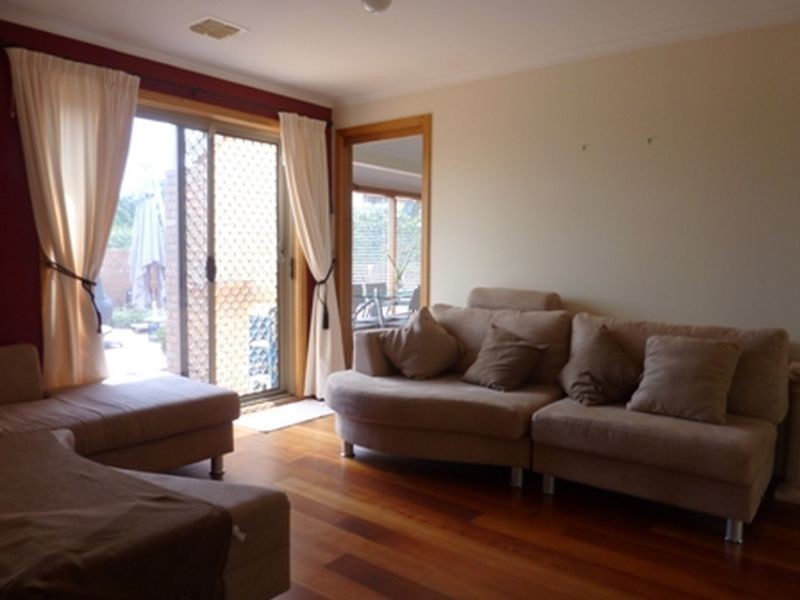2 McKeown Place, Banks ACT 2906