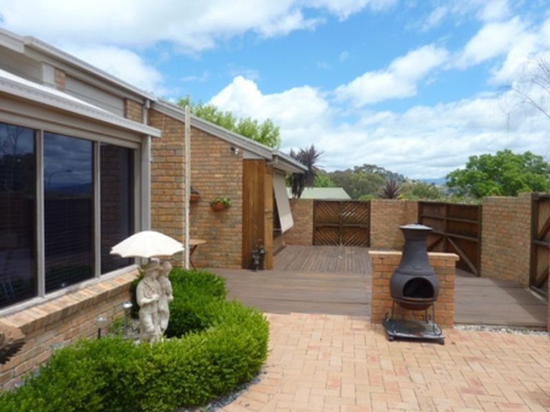 2 McKeown Place, Banks ACT 2906