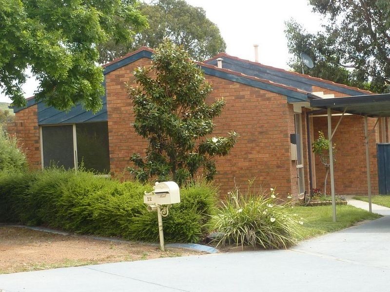 12 Luckman Place, Banks ACT 2906