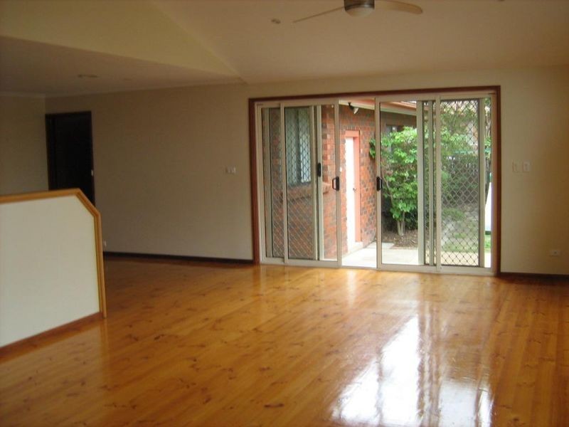 9 Crichton Crescent, Kambah ACT 2902