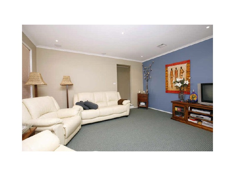 54 Maharatta Circuit, Isabella Plains ACT 2905