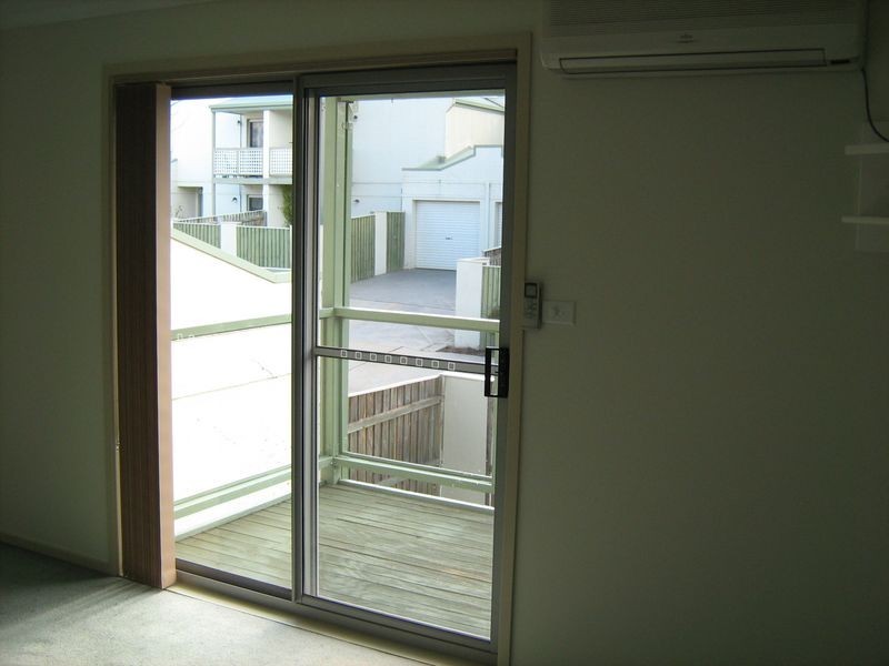 2/35 Tenison Woods Circuit, Bonython ACT 2905