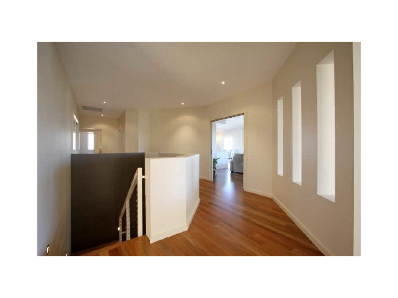 20 Woodhill Link, Jerrabomberra NSW 2619