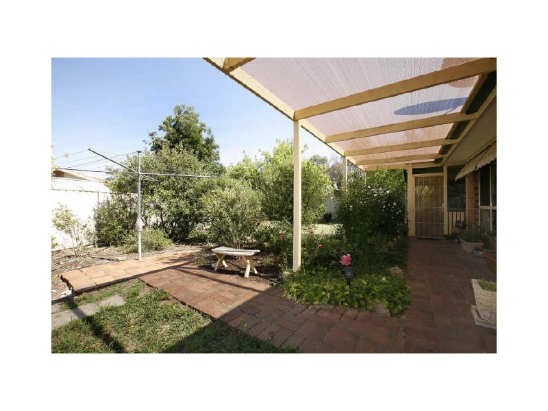 30 Clare Dennis Avenue, Gordon ACT 2906