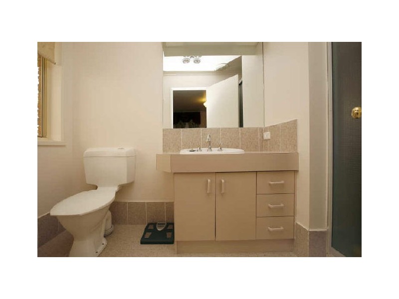 30 Clare Dennis Avenue, Gordon ACT 2906