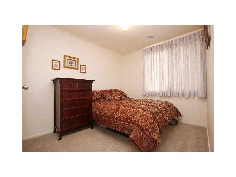 30 Clare Dennis Avenue, Gordon ACT 2906