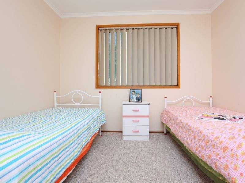 16 Maddock Place, Gordon ACT 2906