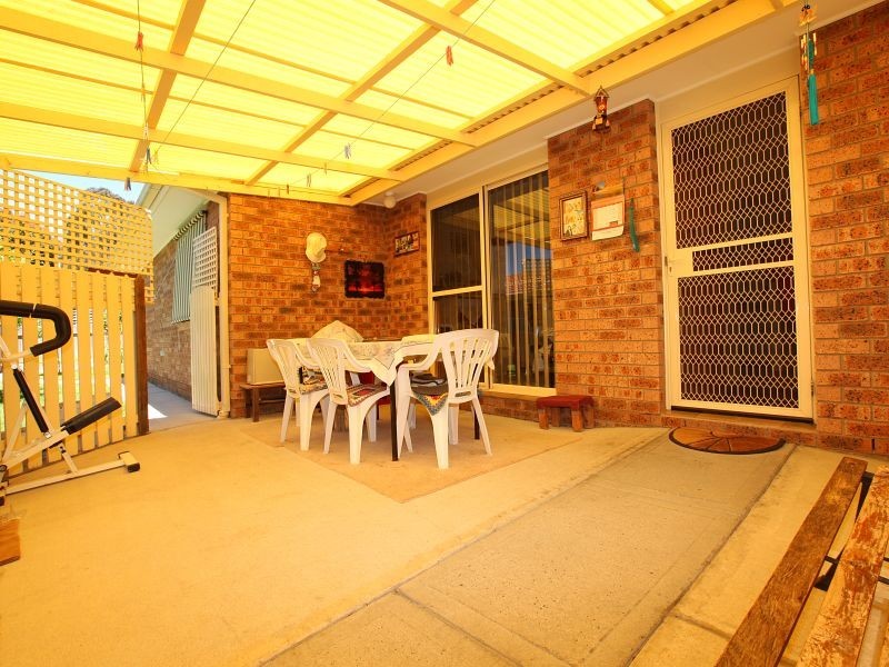 16 Maddock Place, Gordon ACT 2906