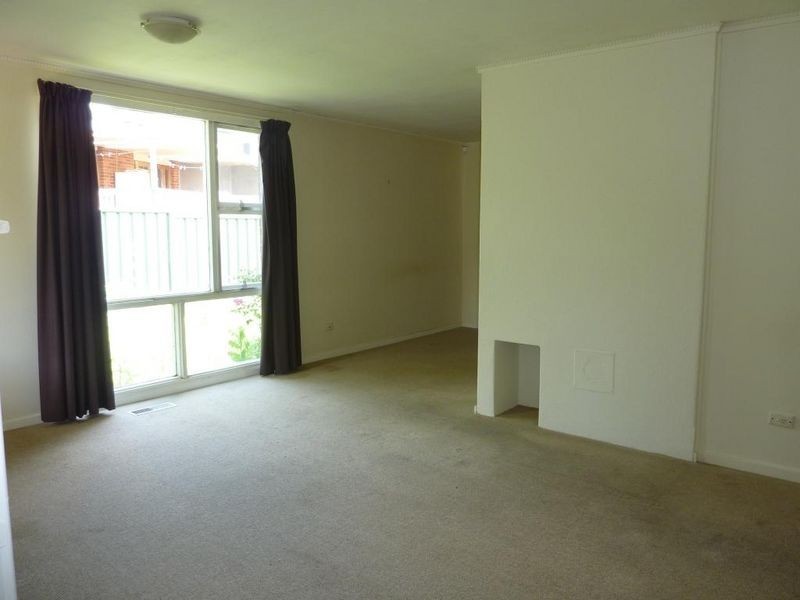 4 Earle Street, Lyneham ACT 2602