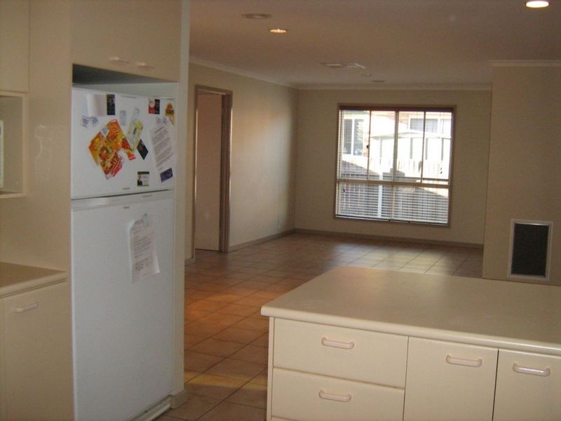 33 Hallstrom Circuit, Monash ACT 2904