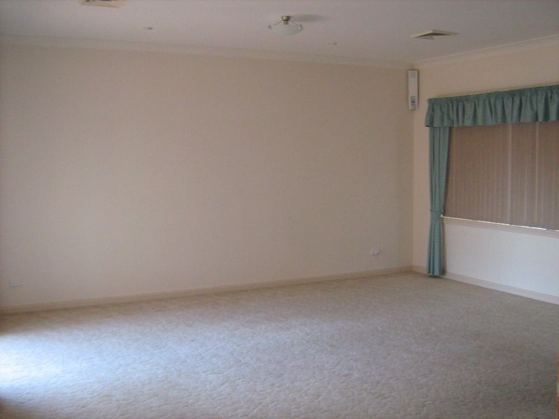 1 Cradle Close, Palmerston ACT 2913