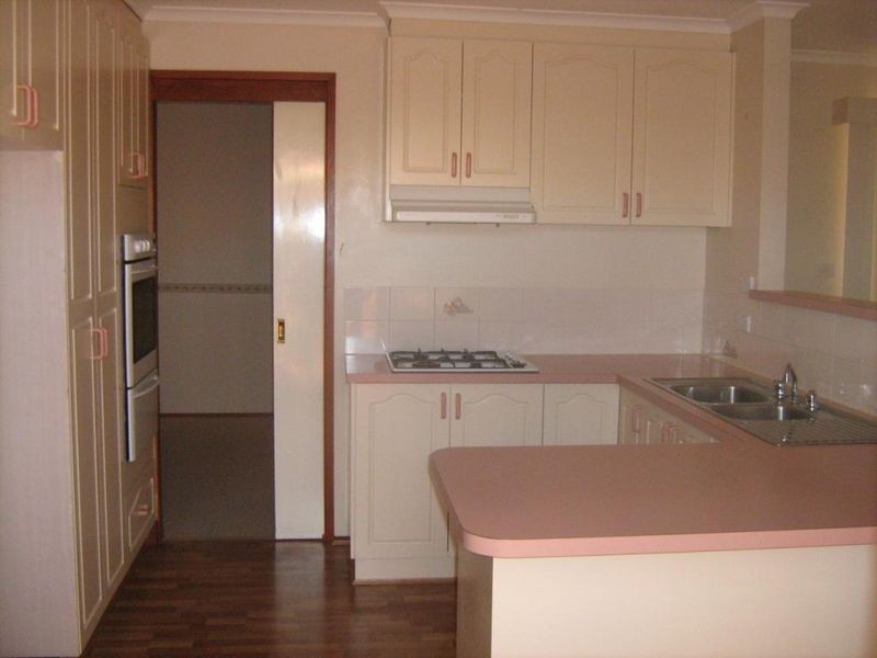 13 Shean Place, Gordon ACT 2906