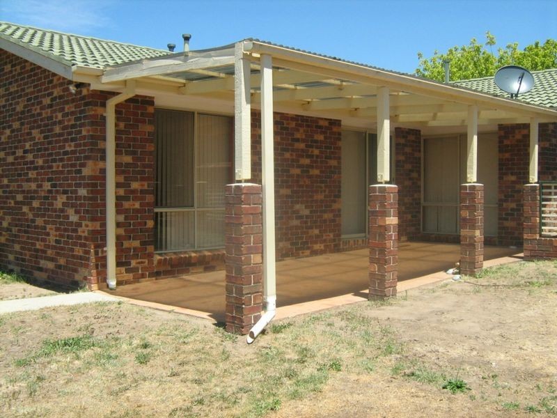 13 Shean Place, Gordon ACT 2906