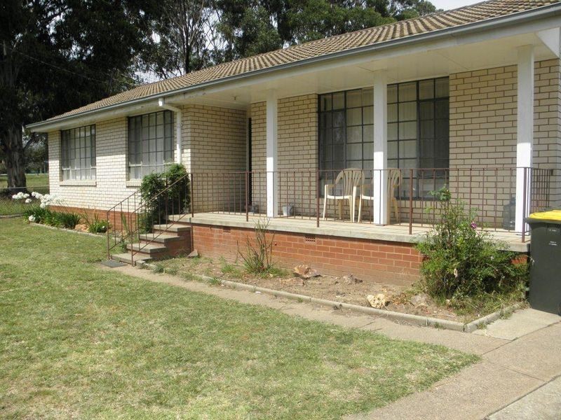 10 Swan Place, Lyons ACT 2606