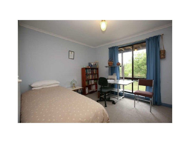 11 Conlon Crescent, Theodore ACT 2905