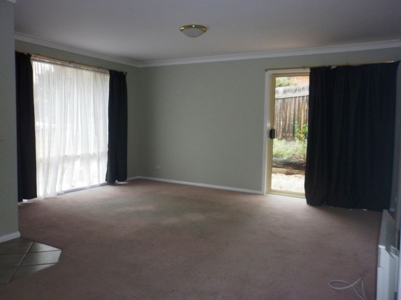 32A Bellchambers Crescent, Banks ACT 2906