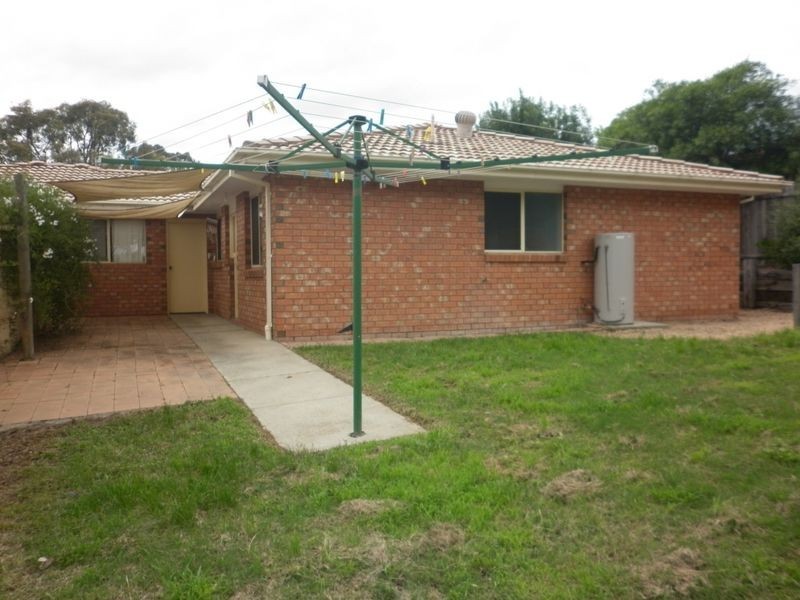 32A Bellchambers Crescent, Banks ACT 2906