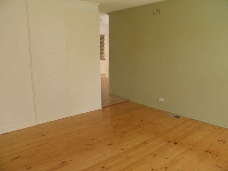 18 Goble Street, Hughes ACT 2605