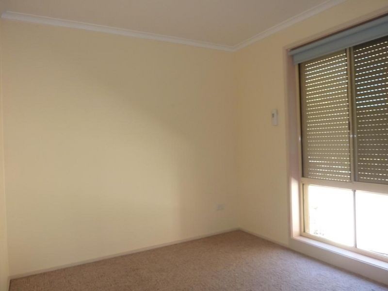 57 Smeaton Circuit, Banks ACT 2906