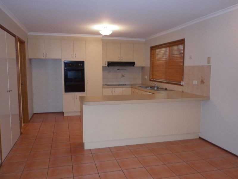 5 Dods Place, Greenway ACT 2900