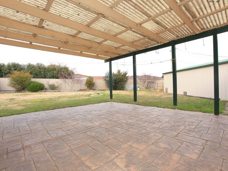 13 Benjee Place, Isabella Plains ACT 2905