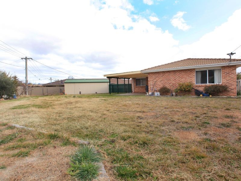 13 Benjee Place, Isabella Plains ACT 2905