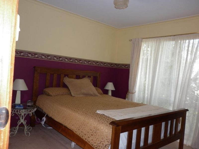 49 Clare Dennis Avenue, Gordon ACT 2906