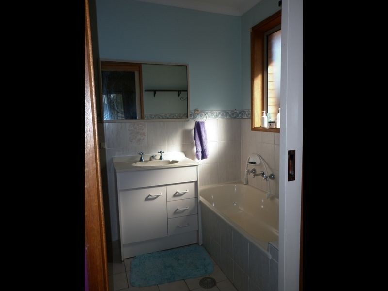 49 Clare Dennis Avenue, Gordon ACT 2906