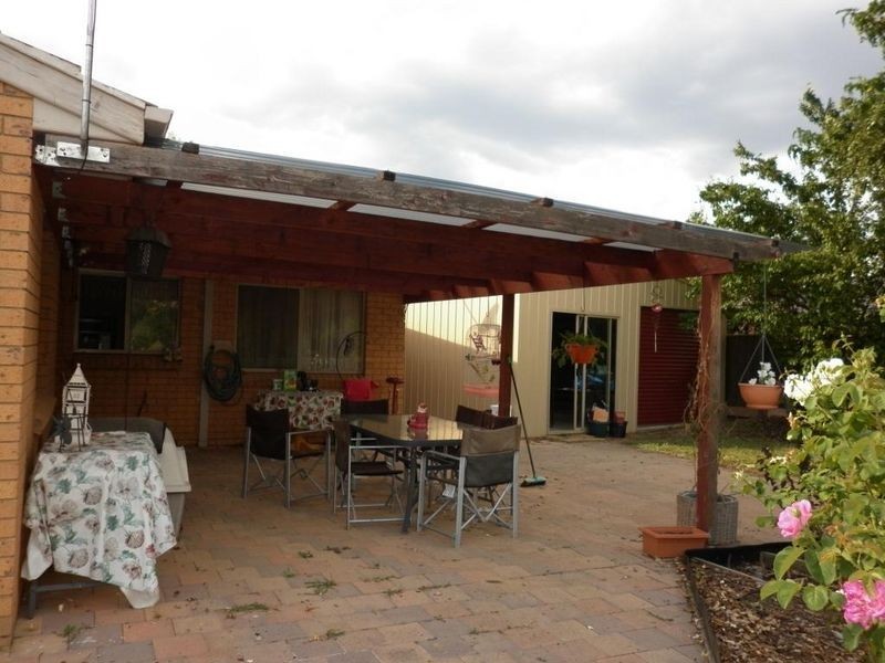 49 Clare Dennis Avenue, Gordon ACT 2906