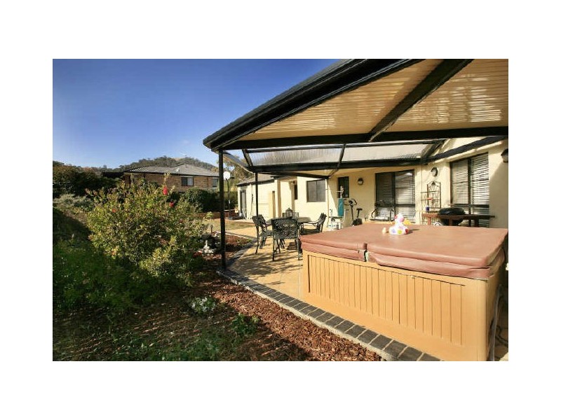 1 Banyule Grove, Conder ACT 2906