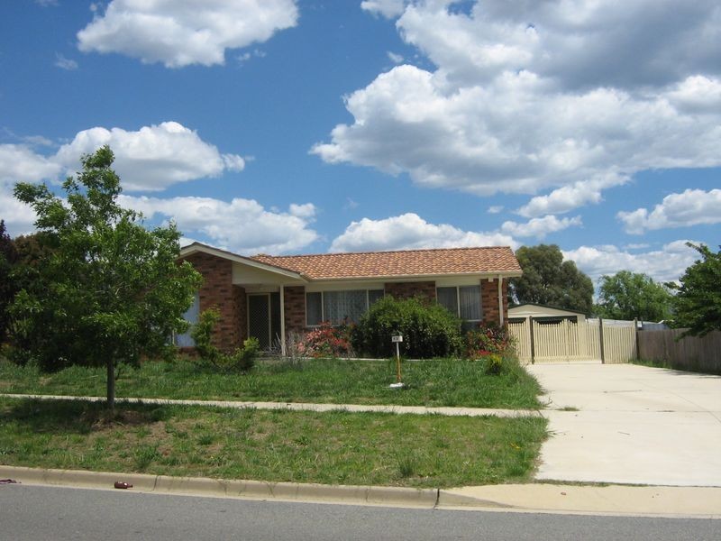 42 Pockett Avenue, Banks ACT 2906