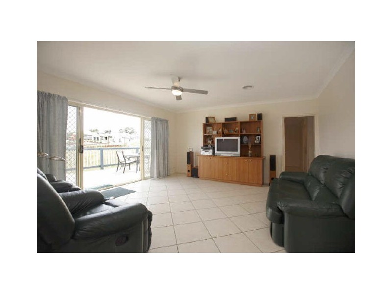 4 Hickory Place, Jerrabomberra NSW 2619