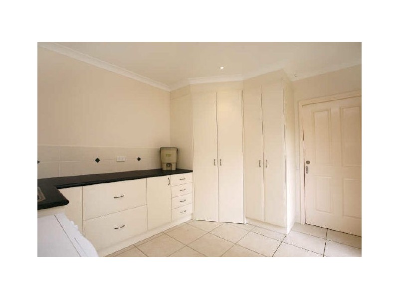 4 Hickory Place, Jerrabomberra NSW 2619