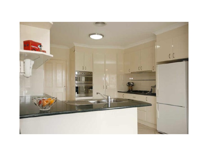 4 Hickory Place, Jerrabomberra NSW 2619