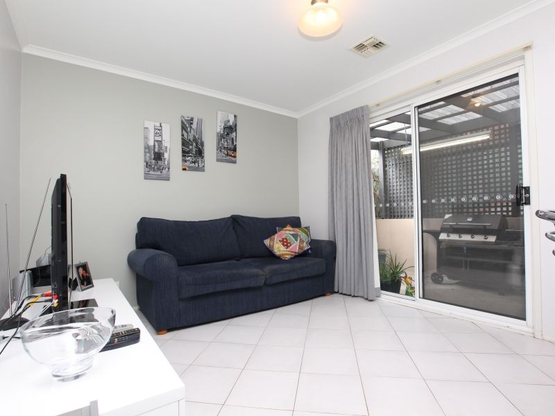 23 Sturdee Crescent, Monash ACT 2904