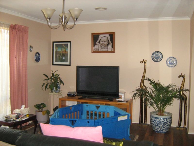 25 Arakoon Crescent, Isabella Plains ACT 2905