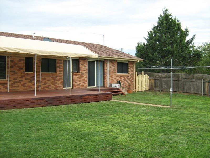 25 Arakoon Crescent, Isabella Plains ACT 2905