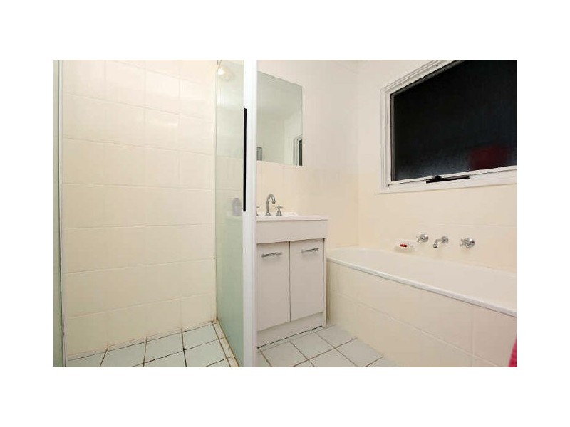 4 Hinckley Place, Kambah ACT 2902