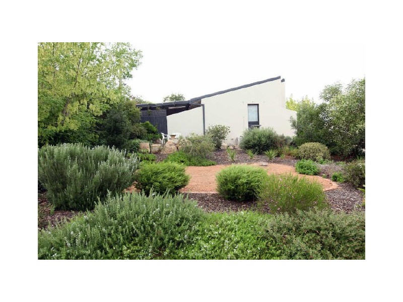 4 Hinckley Place, Kambah ACT 2902