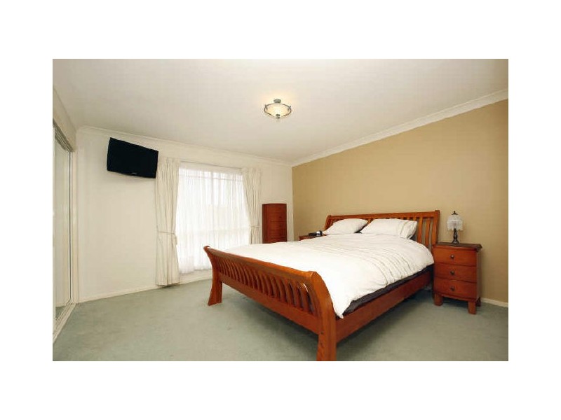 9 Pepper Place, Jerrabomberra NSW 2619