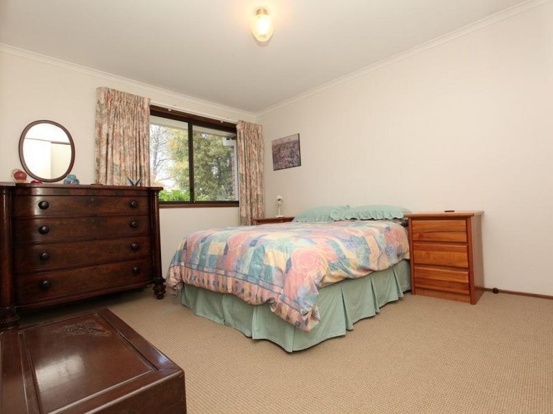 27 Govett Place, Holder ACT 2611