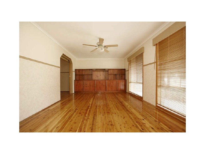 21 Preddey Way, Gordon ACT 2906