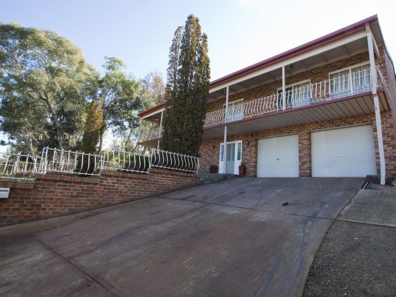 27 Graham Place, Queanbeyan NSW 2620
