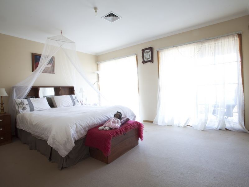 27 Graham Place, Queanbeyan NSW 2620