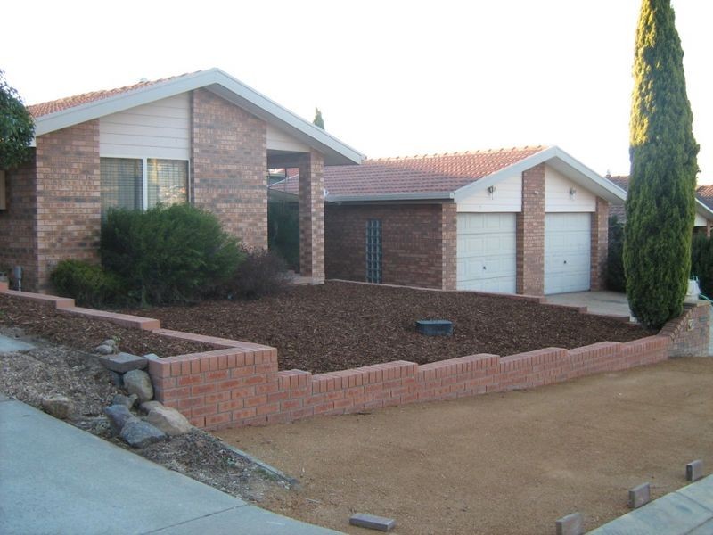 24 Wootton Crescent, Gordon ACT 2906