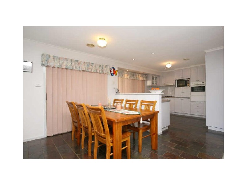22 Fingleton Crescent, Gordon ACT 2906