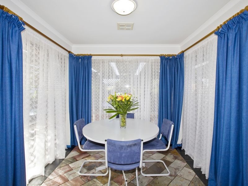 2 Hacke Place, Conder ACT 2906