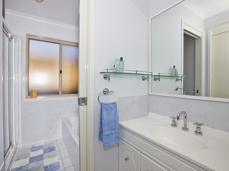 2 Hacke Place, Conder ACT 2906